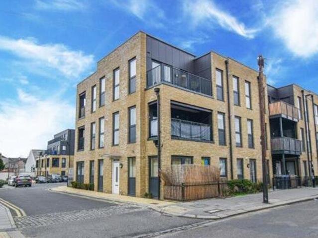 House for sale in Surrey