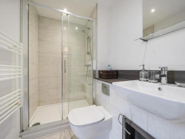 Apartment for sale in Hendon, Greater London