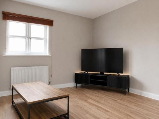 Apartment for sale in Swindon