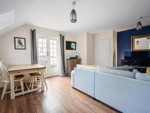 Apartment for sale in York