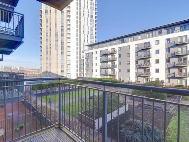 Apartment for sale in Woolston, Warrington