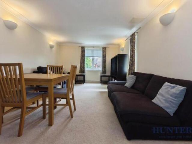 Apartment for sale in Blossomfield, Solihull