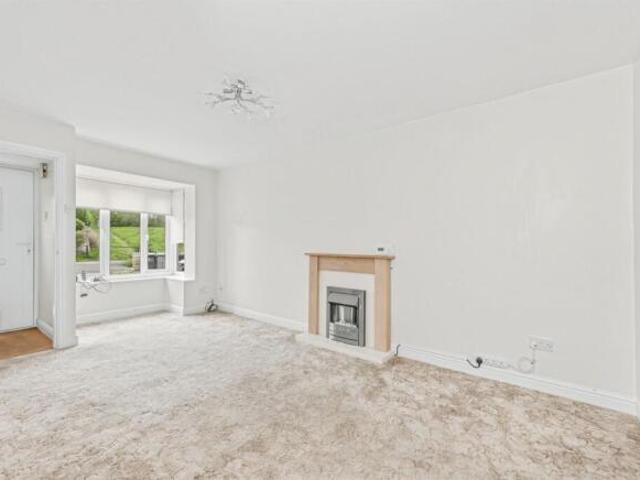 Apartment for sale in Huddersfield, West Yorkshire