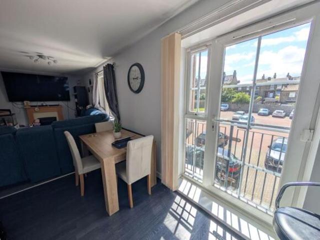 Apartment for sale in Shipley, Horsham