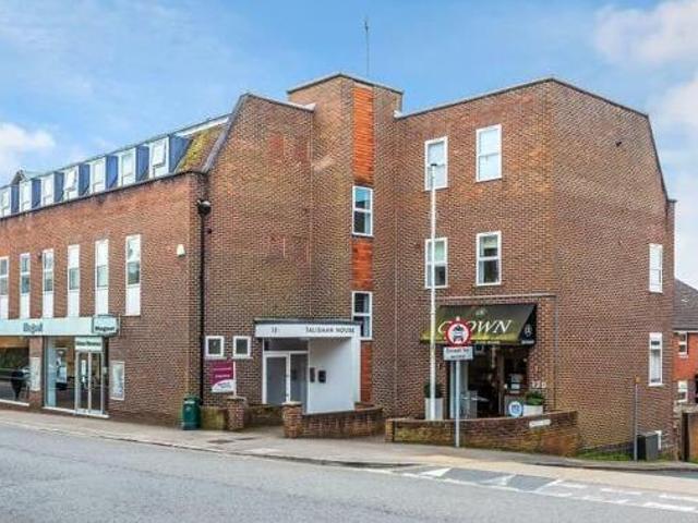 House for sale in Rose Hill, Pachesham Park