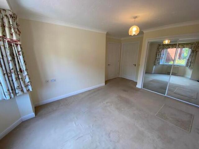 Apartment for sale in Green Close, Warwickshire