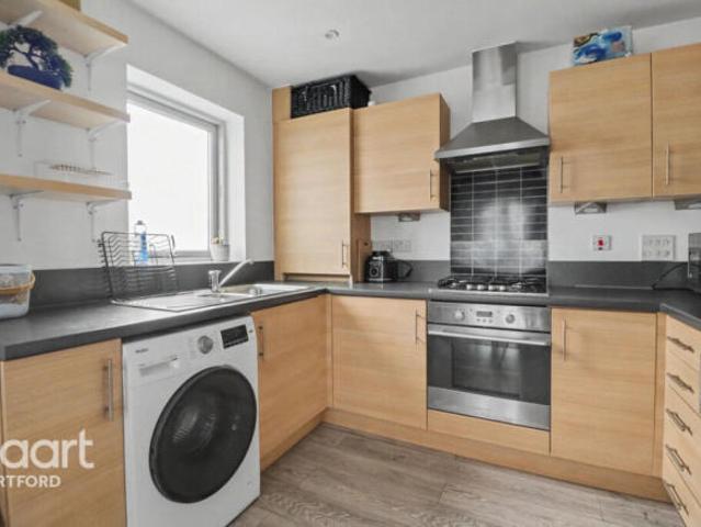 Apartment for sale in Monks Orchard, Kent