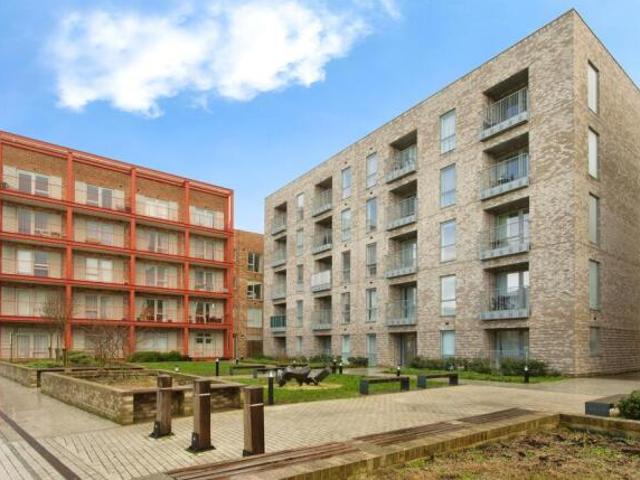 Apartment for sale in Arbury, Cambridgeshire