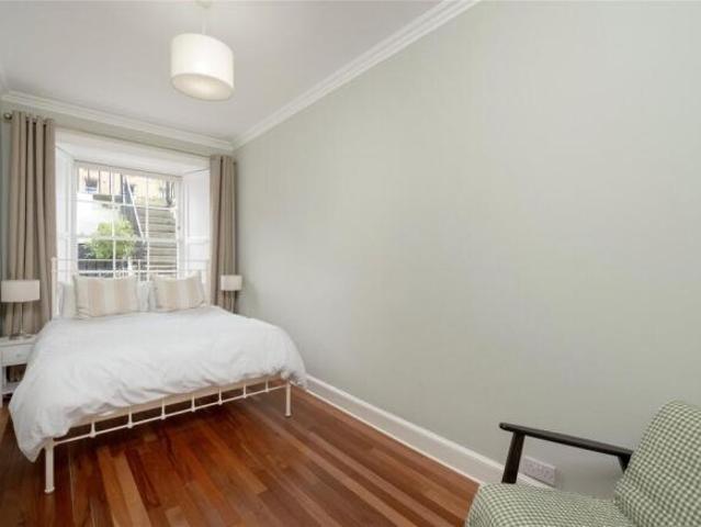 Apartment for sale in Broughton, Scotland