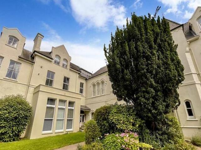 House for sale in Saint Hill Green, Perryfields