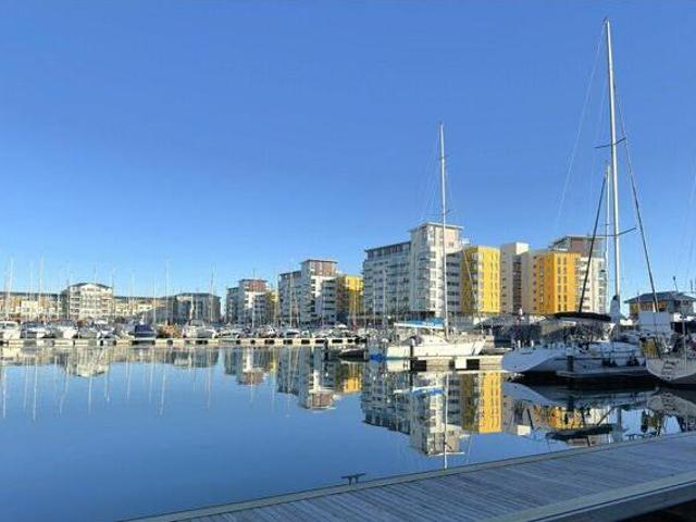 House for sale in Sovereign Harbour, Eastbourne
