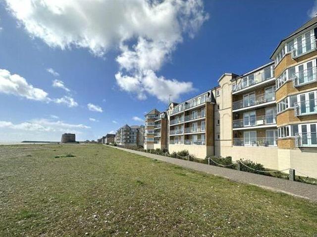House for sale in Crumbles, Eastbourne