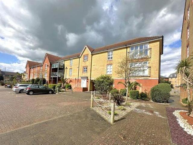 House for sale in Crumbles, Eastbourne