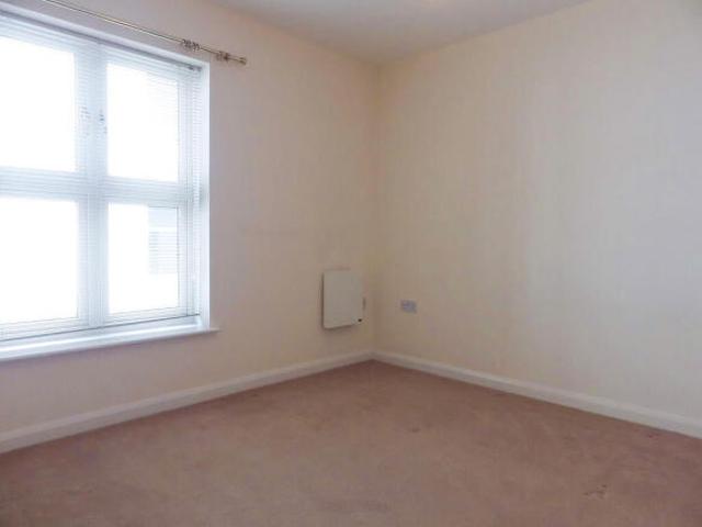 Apartment for sale in Swindon