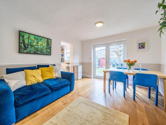 Apartment for sale in Greater London