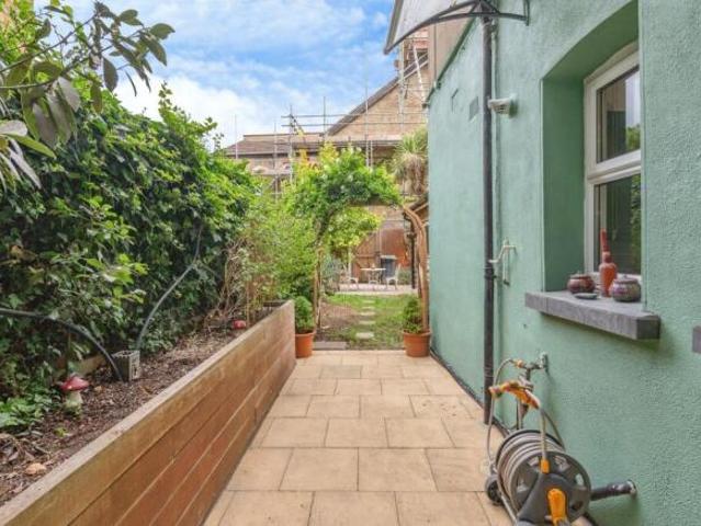 Apartment for sale in Alton Barnes