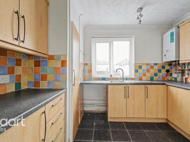 Apartment for sale in Scholes, West Yorkshire