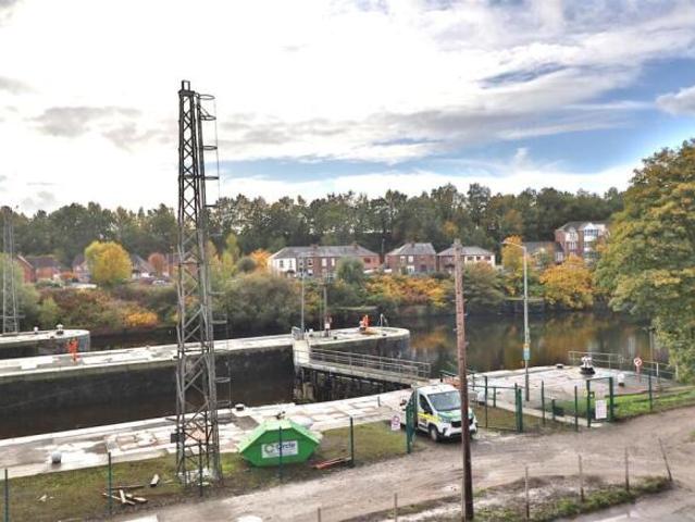 Apartment for sale in Edgewater Park, Warrington