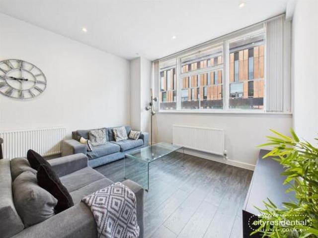 Apartment for sale in Calderstones