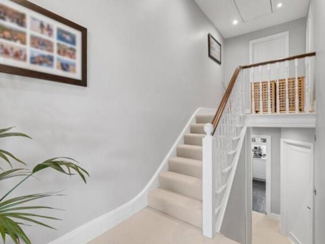 Apartment for sale in Cat Hill