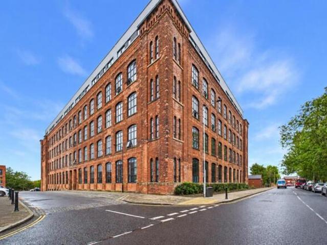 Apartment for sale in Stockport, Greater Manchester