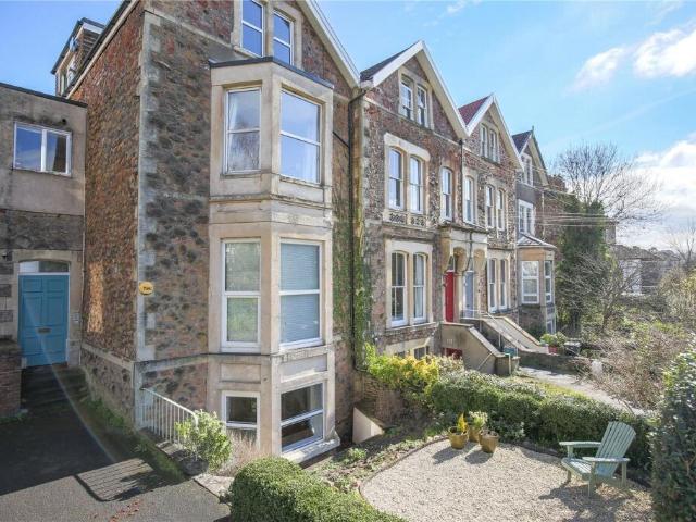 Apartment for sale in Redland