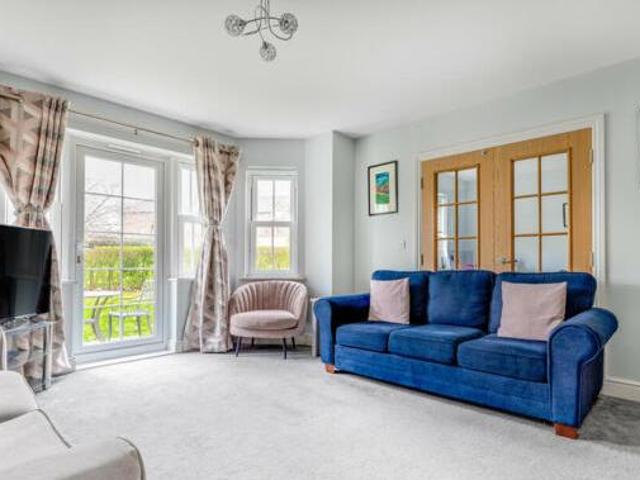 House for sale in Manor Park, Epsom