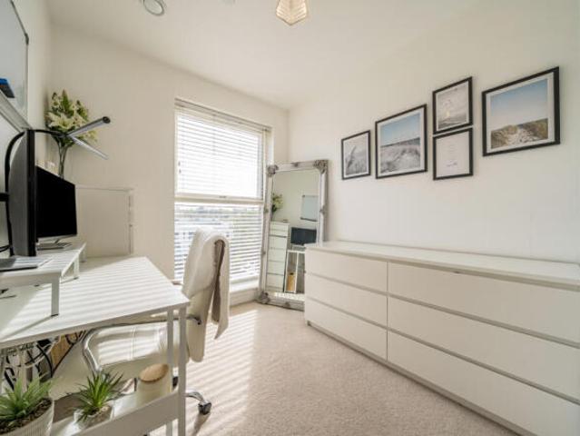 Apartment for sale in Erith, Isle Of Man