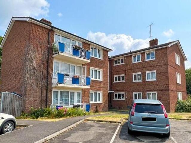 House for sale in Lower Green Esher, Blackhills