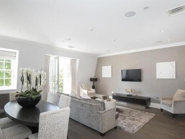 House for sale in Blackhills, Surrey