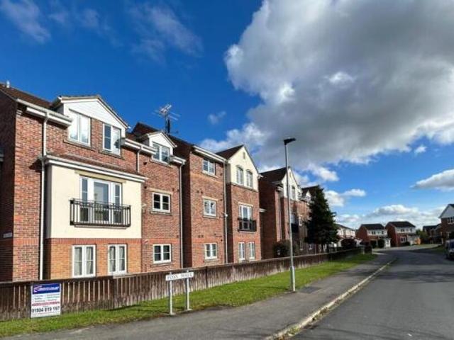 Apartment for sale in Nether Poppleton, York