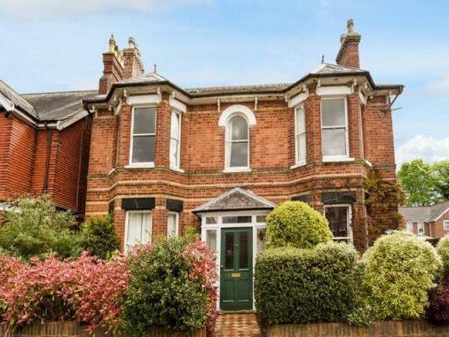 House for sale in Farnborough, Hampshire