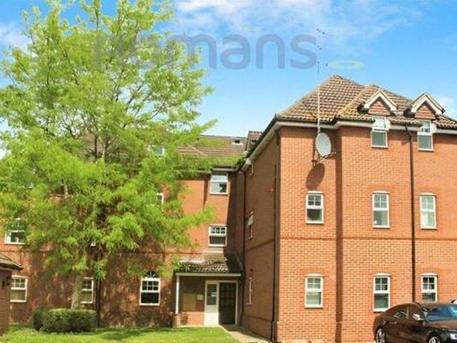House for sale in Farnborough, Hampshire