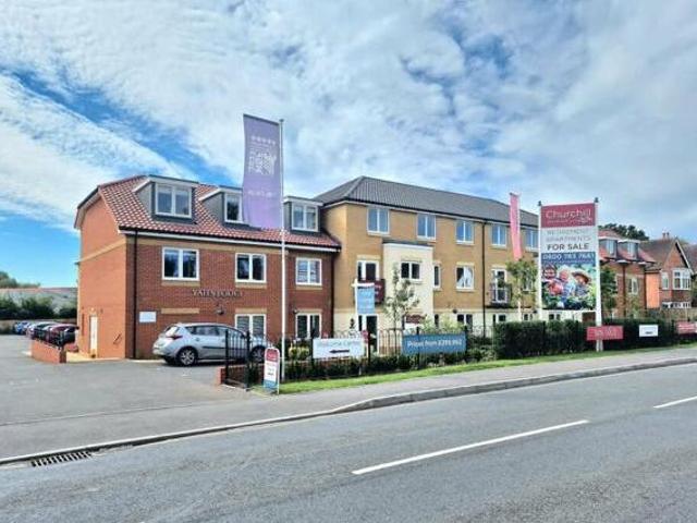 House for sale in Farnborough, Hampshire