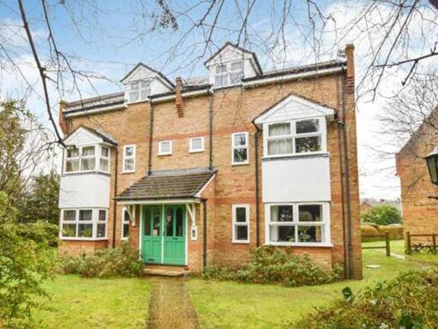 House for sale in Farnborough, Hampshire