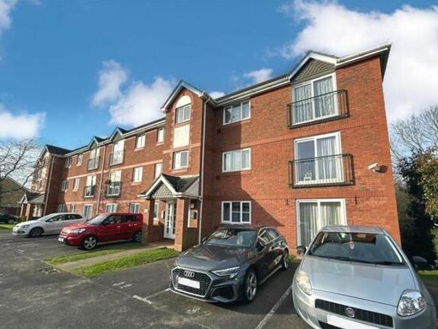 House for sale in Farnborough, Hampshire