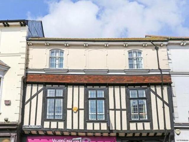 House for sale in Fole, Surrey
