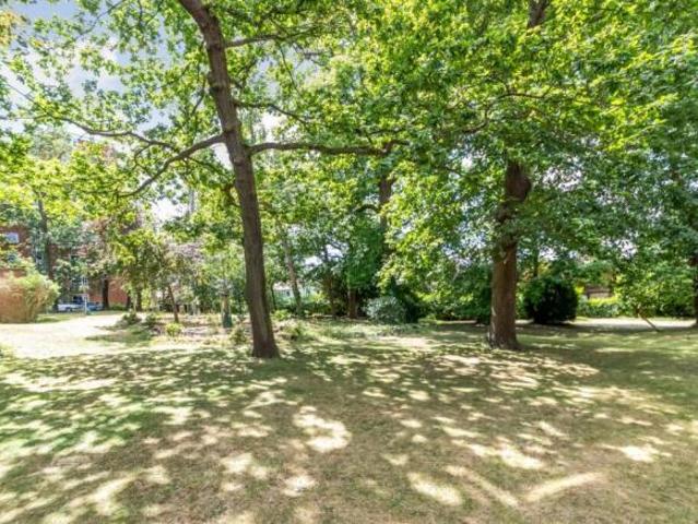 Apartment for sale in Crystal Palace, Greater London
