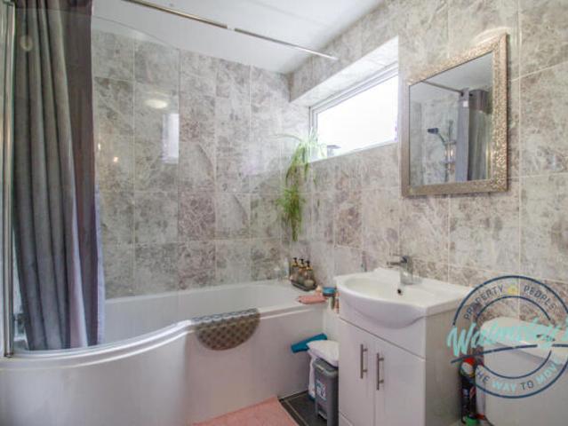 Apartment for sale in Tile Hill, West Midlands