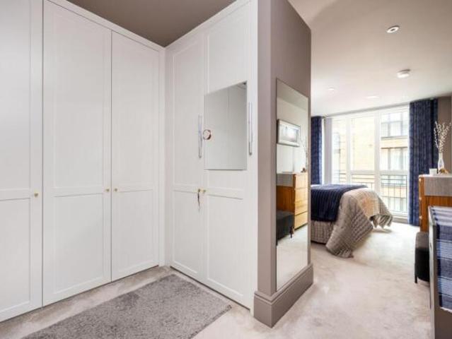 Apartment for sale in Hampshire