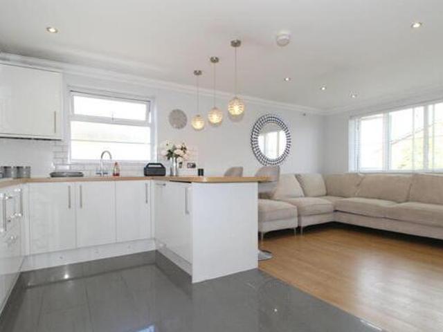 House for sale in London Borough of Hounslow, Feltham