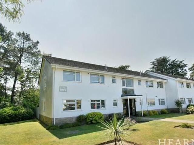 House for sale in Tricketts Cross, Ferndown