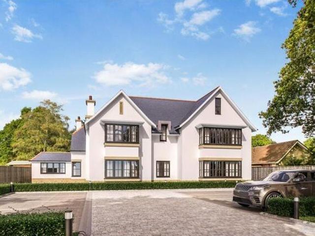 House for sale in Ferndown Town, Ferndown