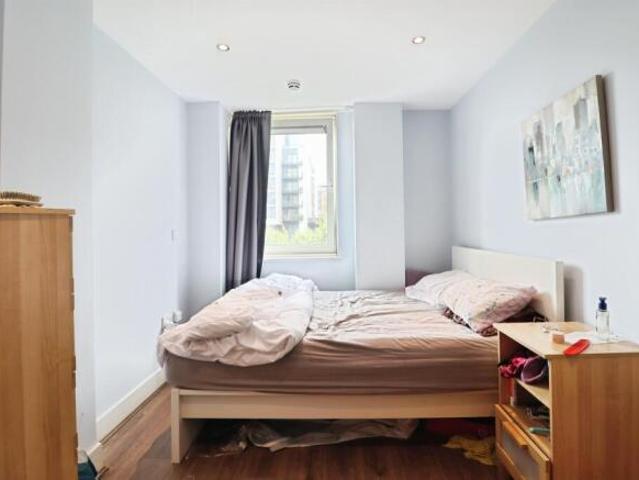 Apartment for sale in Falcon Lodge, Wales