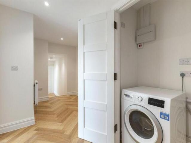 Apartment for sale in Hampshire