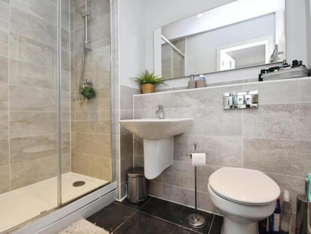 Apartment for sale in Navestock Side, Essex