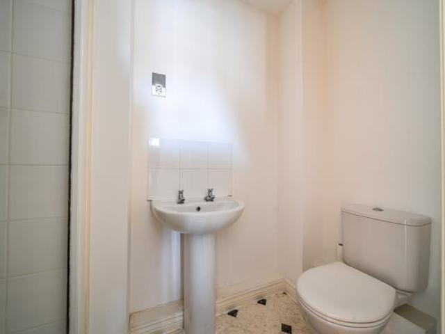 Apartment for sale in Rodbourne, Swindon