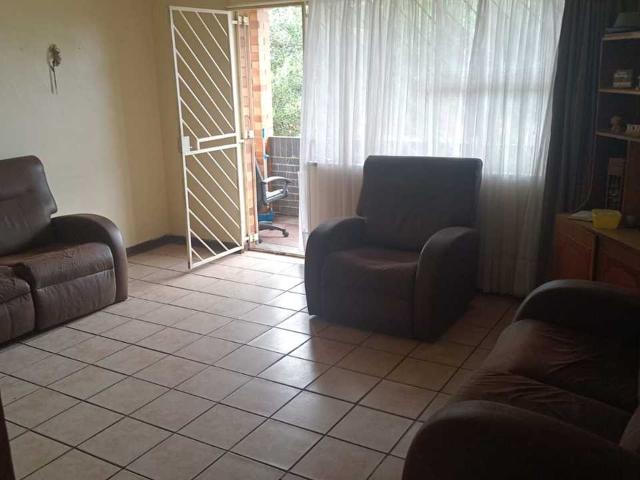 Apartment for sale in Vosloorus, Gauteng