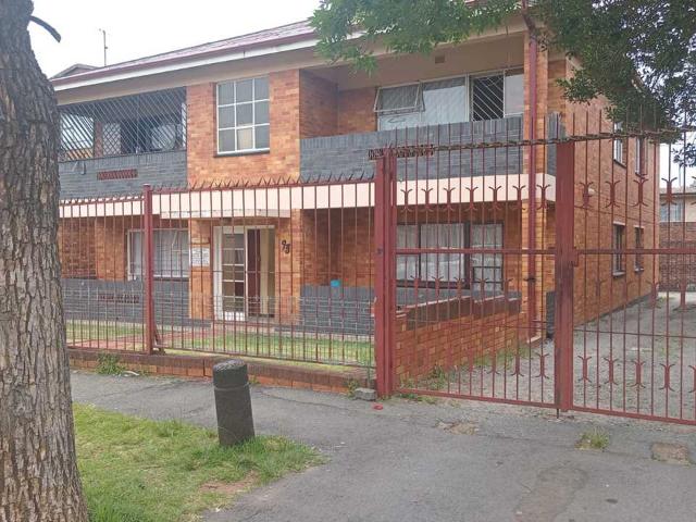 Apartment for sale in Vosloorus, Gauteng
