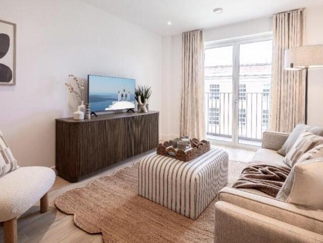 Apartment for sale in Hale End, Greater London